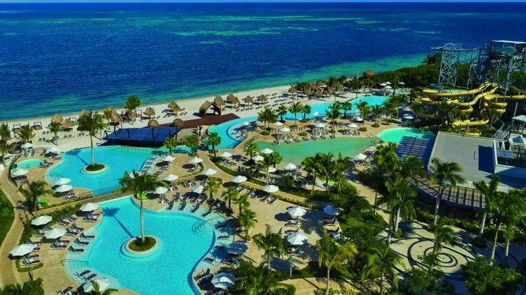 Dreams Natura Resort & Spa